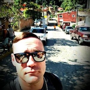 Meet your Posher, Martial